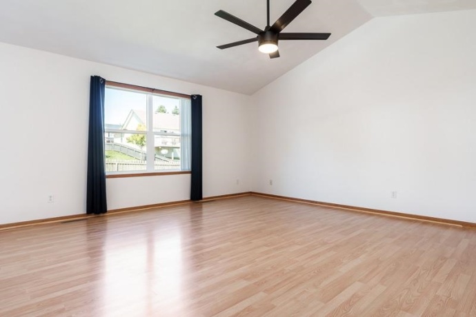 3056 HAMLIN, MACHESNEY PARK, Illinois 61115, 3 Bedrooms Bedrooms, ,2 BathroomsBathrooms,House,For Sale,HAMLIN,202505709