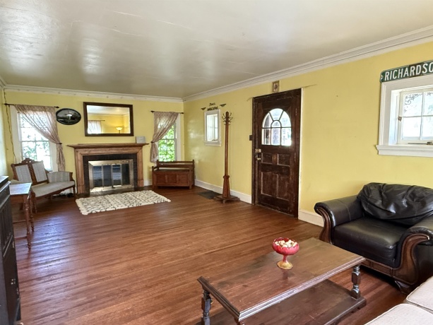 511 Richardson, ASHTON, Illinois 61006, 3 Bedrooms Bedrooms, ,1 BathroomBathrooms,House,For Sale,Richardson,202503388