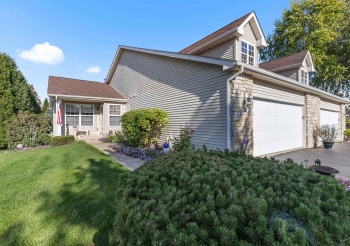 484 PRAIRIE KNOLL, POPLAR GROVE, Illinois 61065, 2 Bedrooms Bedrooms, ,2 BathroomsBathrooms,Condominium,For Sale,PRAIRIE KNOLL,202505713