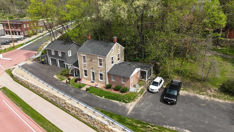 809 Spring (Highway 20), GALENA, Illinois 61036, 2 Bedrooms Bedrooms, ,2 BathroomsBathrooms,House,For Sale,Spring (Highway 20),202501238