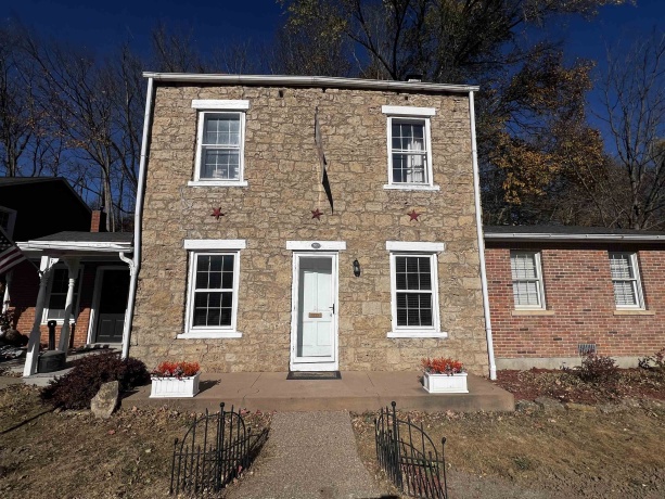 809 Spring (Highway 20), GALENA, Illinois 61036, 2 Bedrooms Bedrooms, ,2 BathroomsBathrooms,House,For Sale,Spring (Highway 20),202501238