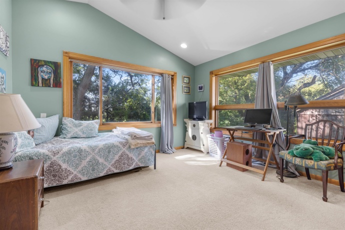 1610 Town Hall, BELOIT, Wisconsin 53511, 4 Bedrooms Bedrooms, ,2 BathroomsBathrooms,House,For Sale,Town Hall,202505726