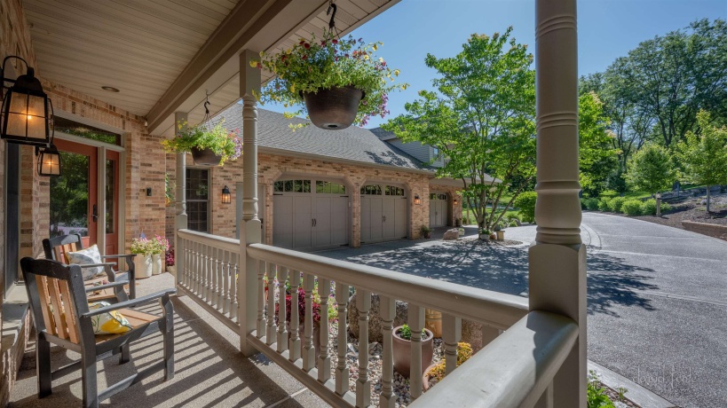 200 Sioux, GALENA, Illinois 61036, 4 Bedrooms Bedrooms, ,3 BathroomsBathrooms,House,For Sale,Sioux,202505738