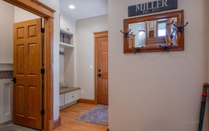 200 Sioux, GALENA, Illinois 61036, 4 Bedrooms Bedrooms, ,3 BathroomsBathrooms,House,For Sale,Sioux,202505738