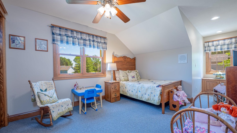 200 Sioux, GALENA, Illinois 61036, 4 Bedrooms Bedrooms, ,3 BathroomsBathrooms,House,For Sale,Sioux,202505738