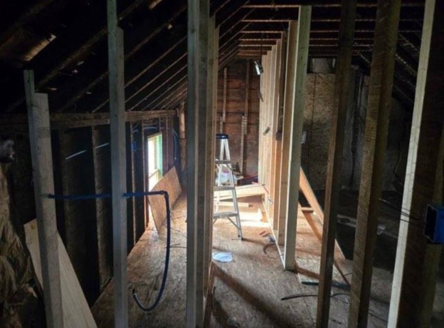 909 6th, STERLING, Illinois 61081, 2 Bedrooms Bedrooms, ,1 BathroomBathrooms,House,For Sale,6th,202505741