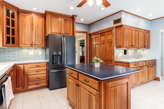 2014 Glenview, ROCKFORD, Illinois 61107, 5 Bedrooms Bedrooms, ,4 BathroomsBathrooms,House,For Sale,Glenview,202505745