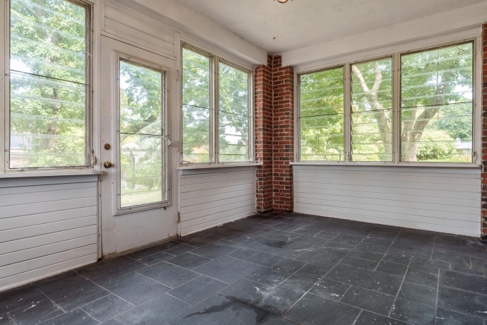 2014 Glenview, ROCKFORD, Illinois 61107, 5 Bedrooms Bedrooms, ,4 BathroomsBathrooms,House,For Sale,Glenview,202505745