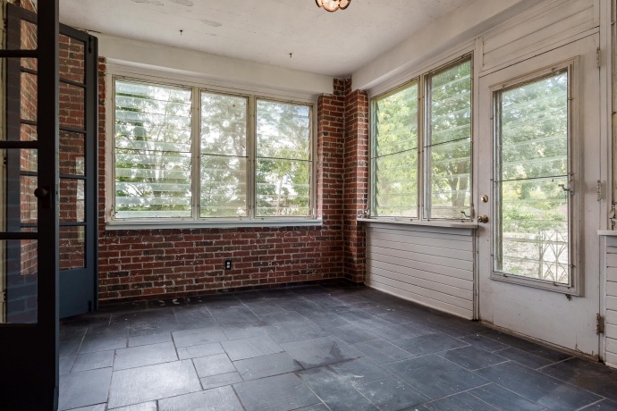 2014 Glenview, ROCKFORD, Illinois 61107, 5 Bedrooms Bedrooms, ,4 BathroomsBathrooms,House,For Sale,Glenview,202505745