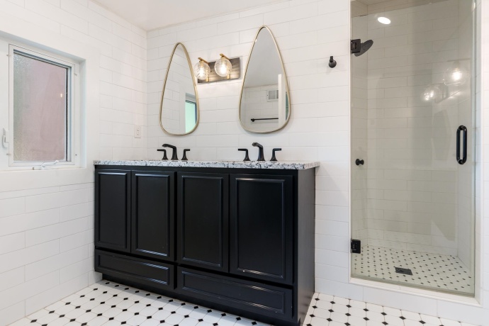 2014 Glenview, ROCKFORD, Illinois 61107, 5 Bedrooms Bedrooms, ,4 BathroomsBathrooms,House,For Sale,Glenview,202505745