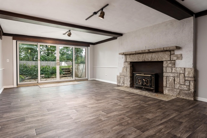 2014 Glenview, ROCKFORD, Illinois 61107, 5 Bedrooms Bedrooms, ,4 BathroomsBathrooms,House,For Sale,Glenview,202505745