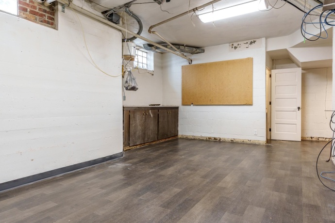 2014 Glenview, ROCKFORD, Illinois 61107, 5 Bedrooms Bedrooms, ,4 BathroomsBathrooms,House,For Sale,Glenview,202505745