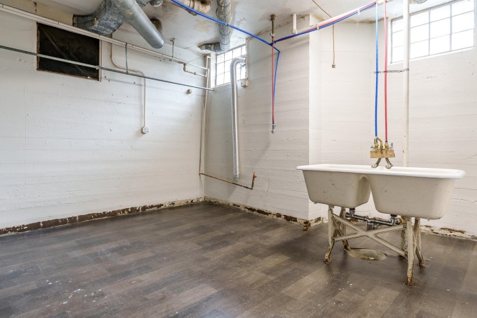 2014 Glenview, ROCKFORD, Illinois 61107, 5 Bedrooms Bedrooms, ,4 BathroomsBathrooms,House,For Sale,Glenview,202505745