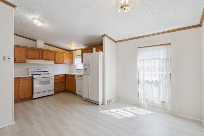 4004 Bluff, BELVIDERE, Illinois 61008, 3 Bedrooms Bedrooms, ,2 BathroomsBathrooms,House,For Sale,Bluff,202505752