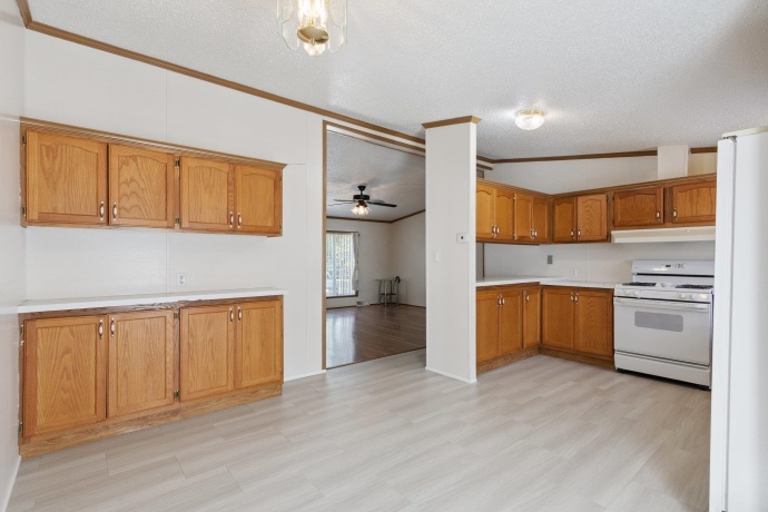 4004 Bluff, BELVIDERE, Illinois 61008, 3 Bedrooms Bedrooms, ,2 BathroomsBathrooms,House,For Sale,Bluff,202505752