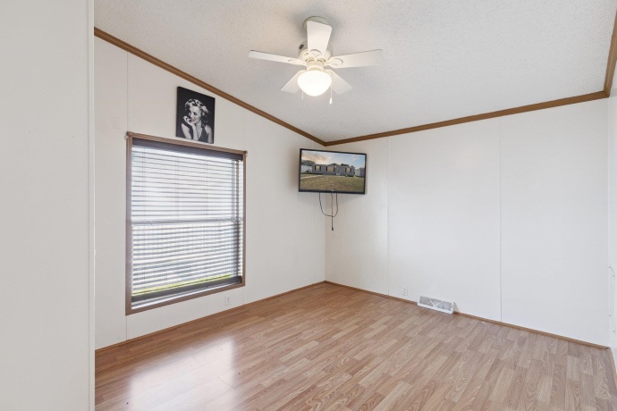 4004 Bluff, BELVIDERE, Illinois 61008, 3 Bedrooms Bedrooms, ,2 BathroomsBathrooms,House,For Sale,Bluff,202505752