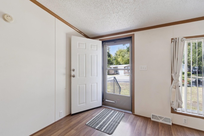 4004 Bluff, BELVIDERE, Illinois 61008, 3 Bedrooms Bedrooms, ,2 BathroomsBathrooms,House,For Sale,Bluff,202505752