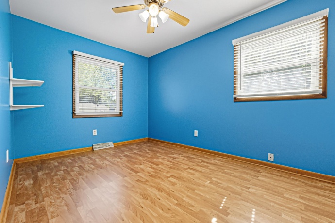 2124 Middlebury, FREEPORT, Illinois 61032, 3 Bedrooms Bedrooms, ,1 BathroomBathrooms,House,For Sale,Middlebury,202505796