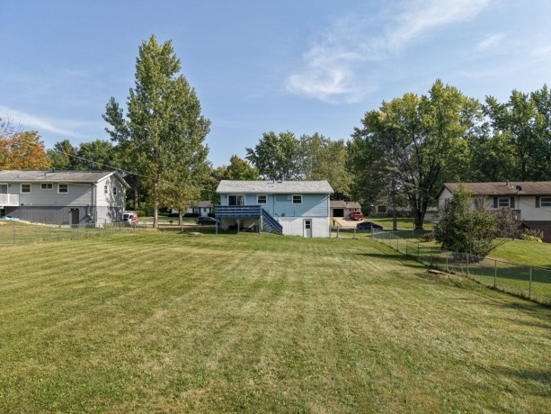 2124 Middlebury, FREEPORT, Illinois 61032, 3 Bedrooms Bedrooms, ,1 BathroomBathrooms,House,For Sale,Middlebury,202505796