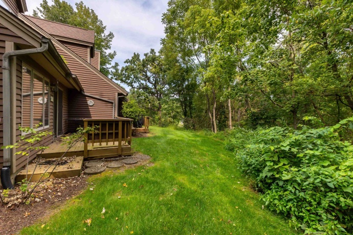 127 Walnut Hill, GALENA, Illinois 61036, 1 Bedroom Bedrooms, ,2 BathroomsBathrooms,Condominium,For Sale,Walnut Hill,202505805