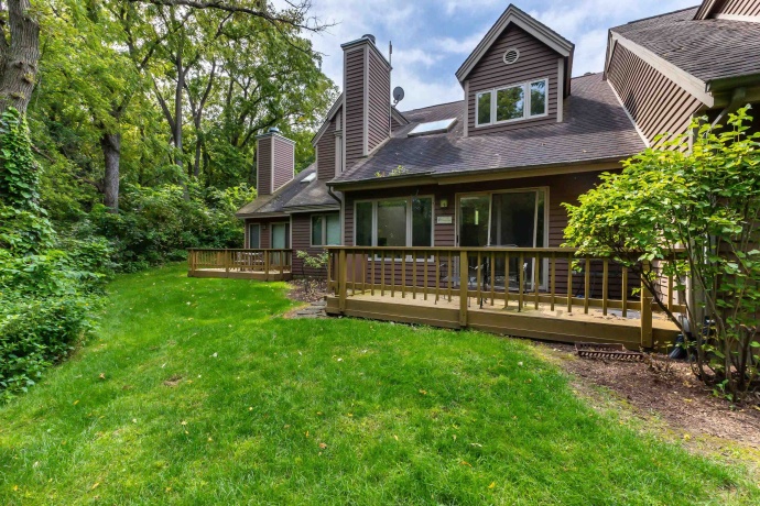 127 Walnut Hill, GALENA, Illinois 61036, 1 Bedroom Bedrooms, ,2 BathroomsBathrooms,Condominium,For Sale,Walnut Hill,202505805