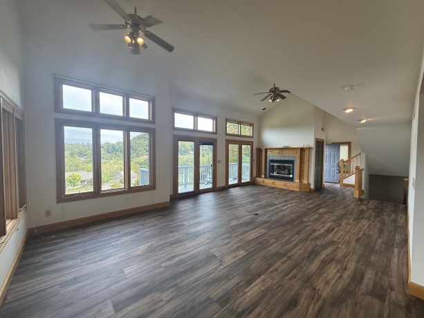 125 Cogan, GALENA, Illinois 61036, 4 Bedrooms Bedrooms, ,3 BathroomsBathrooms,House,For Sale,Cogan,202505807