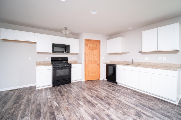 827 Fuller, BELVIDERE, Illinois 61008, 3 Bedrooms Bedrooms, ,2 BathroomsBathrooms,House,For Sale,Fuller,202505833