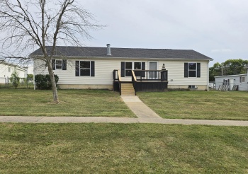 740 Broadway, Hamilton, Illinois 62341, 3 Bedrooms Bedrooms, ,2 BathroomsBathrooms,House,For Sale,Broadway,202505836