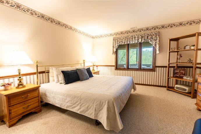 B10 Long Bay Point, GALENA, Illinois 61036, 1 Bedroom Bedrooms, ,1 BathroomBathrooms,Condominium,For Sale,Long Bay Point,202505458