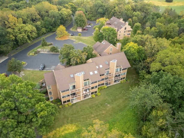 B10 Long Bay Point, GALENA, Illinois 61036, 1 Bedroom Bedrooms, ,1 BathroomBathrooms,Condominium,For Sale,Long Bay Point,202505458