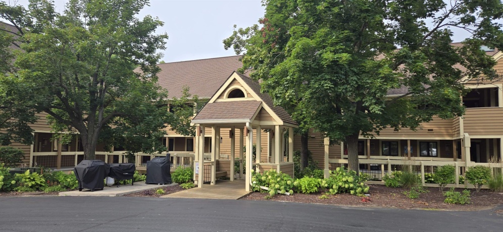 B10 Long Bay Point, GALENA, Illinois 61036, 1 Bedroom Bedrooms, ,1 BathroomBathrooms,Condominium,For Sale,Long Bay Point,202505458