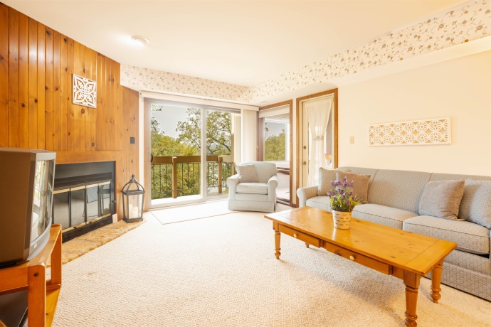 B10 Long Bay Point, GALENA, Illinois 61036, 1 Bedroom Bedrooms, ,1 BathroomBathrooms,Condominium,For Sale,Long Bay Point,202505458