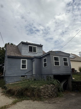 819 20th, ROCKFORD, Illinois 61104, 3 Bedrooms Bedrooms, ,1 BathroomBathrooms,House,For Sale,20th,202505869