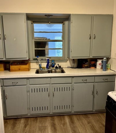 819 20th, ROCKFORD, Illinois 61104, 3 Bedrooms Bedrooms, ,1 BathroomBathrooms,House,For Sale,20th,202505869