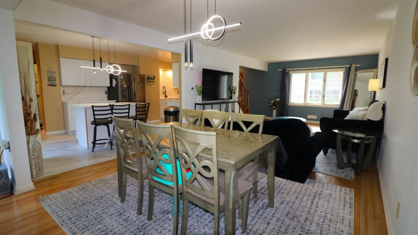 1718 Larkspur, ROCKFORD, Illinois 61107, 4 Bedrooms Bedrooms, ,2 BathroomsBathrooms,House,For Sale,Larkspur,202505873