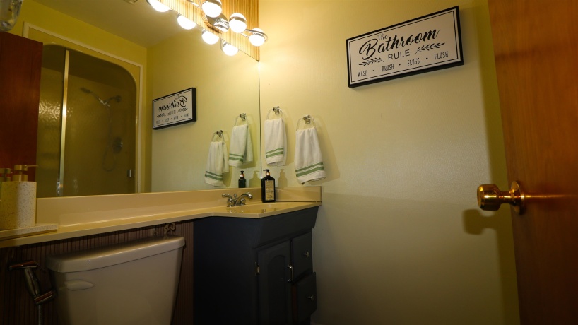 1718 Larkspur, ROCKFORD, Illinois 61107, 4 Bedrooms Bedrooms, ,2 BathroomsBathrooms,House,For Sale,Larkspur,202505873