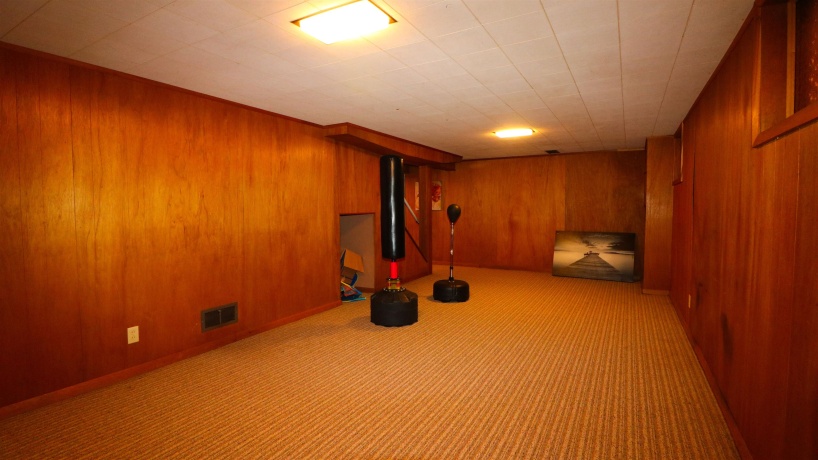 1718 Larkspur, ROCKFORD, Illinois 61107, 4 Bedrooms Bedrooms, ,2 BathroomsBathrooms,House,For Sale,Larkspur,202505873