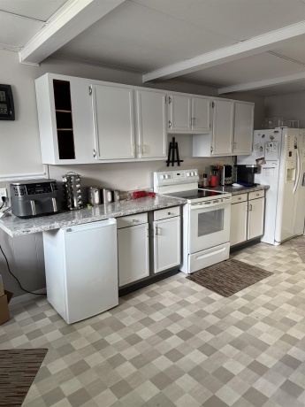 1909 Laurel, FREEPORT, Illinois 61032, 3 Bedrooms Bedrooms, ,1 BathroomBathrooms,House,For Sale,Laurel,202505881