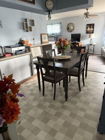 1909 Laurel, FREEPORT, Illinois 61032, 3 Bedrooms Bedrooms, ,1 BathroomBathrooms,House,For Sale,Laurel,202505881