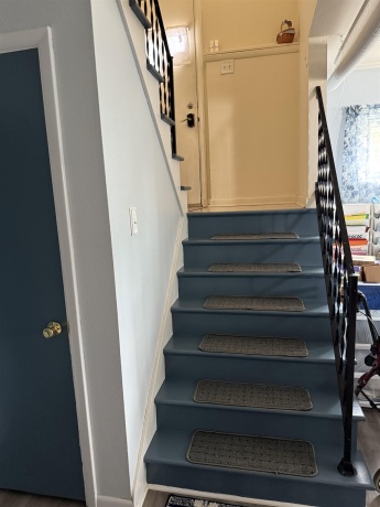 1909 Laurel, FREEPORT, Illinois 61032, 3 Bedrooms Bedrooms, ,1 BathroomBathrooms,House,For Sale,Laurel,202505881