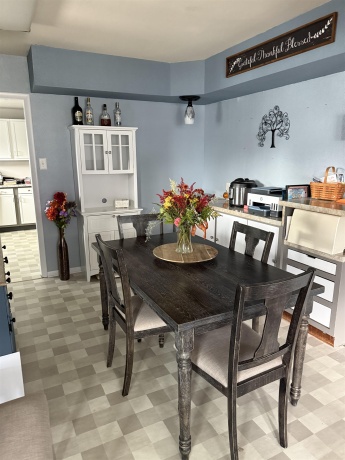 1909 Laurel, FREEPORT, Illinois 61032, 3 Bedrooms Bedrooms, ,1 BathroomBathrooms,House,For Sale,Laurel,202505881