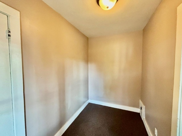 1131 Main, ROCKFORD, Illinois 61103, ,3 - 4 Units,For Sale,Main,202505889