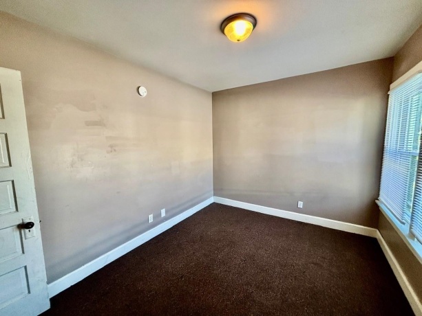 1131 Main, ROCKFORD, Illinois 61103, ,3 - 4 Units,For Sale,Main,202505889