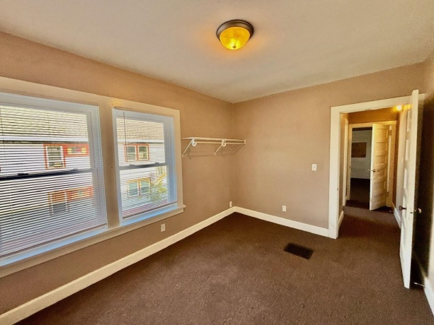 1131 Main, ROCKFORD, Illinois 61103, ,3 - 4 Units,For Sale,Main,202505889