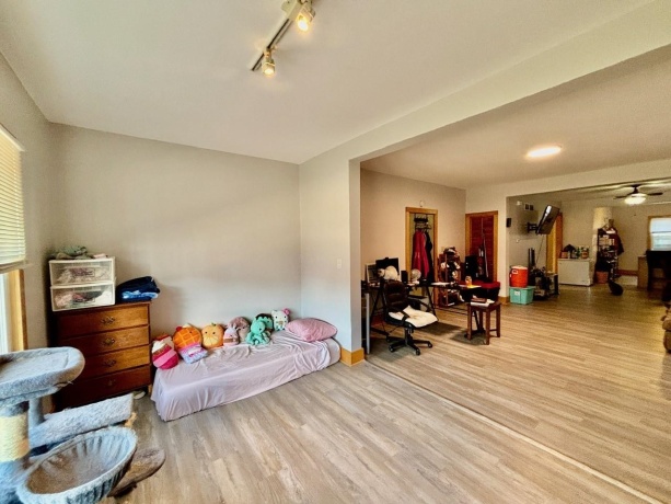 1131 Main, ROCKFORD, Illinois 61103, ,3 - 4 Units,For Sale,Main,202505889