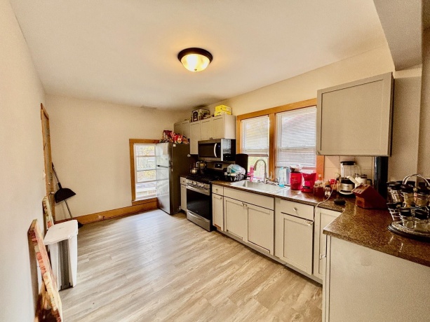 1131 Main, ROCKFORD, Illinois 61103, ,3 - 4 Units,For Sale,Main,202505889