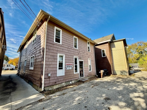 1131 Main, ROCKFORD, Illinois 61103, ,3 - 4 Units,For Sale,Main,202505889