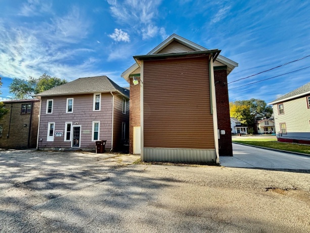 1131 Main, ROCKFORD, Illinois 61103, ,3 - 4 Units,For Sale,Main,202505889