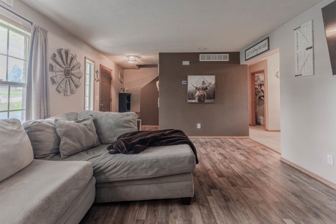 11373 Valerian, ROSCOE, Illinois 61073, 3 Bedrooms Bedrooms, ,2 BathroomsBathrooms,House,For Sale,Valerian,202505891