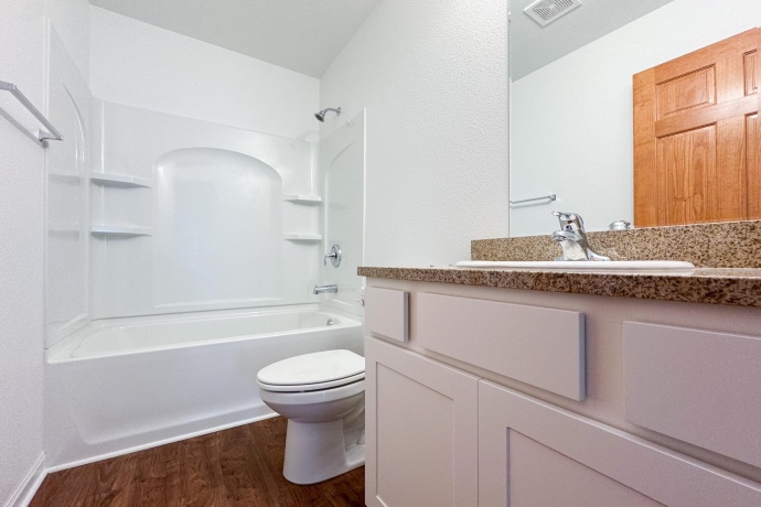 3041 Huntington, BELVIDERE, Illinois 61008, 3 Bedrooms Bedrooms, ,2 BathroomsBathrooms,House,For Sale,Huntington,202505905